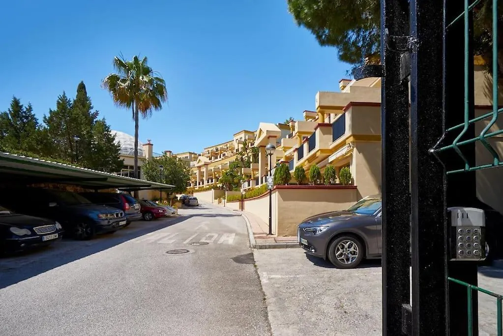 Apartment Oleholidays 612 Romana Playa Junto Al Mar Marbella Spain